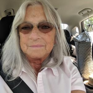 Meet your Posher, Debra